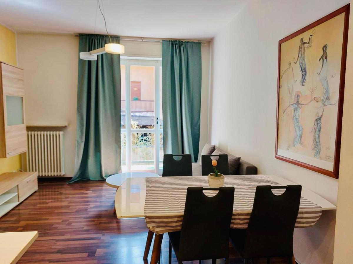 Appartmentslapiazzetta -1-2-6 Sesto Calende Exterior photo